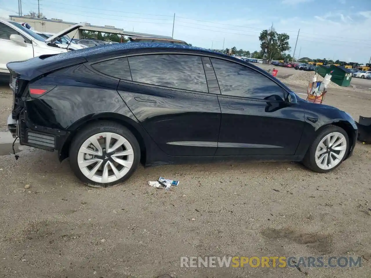 3 Photograph of a damaged car 5YJ3E1EA6NF239857 TESLA MODEL 3 2022