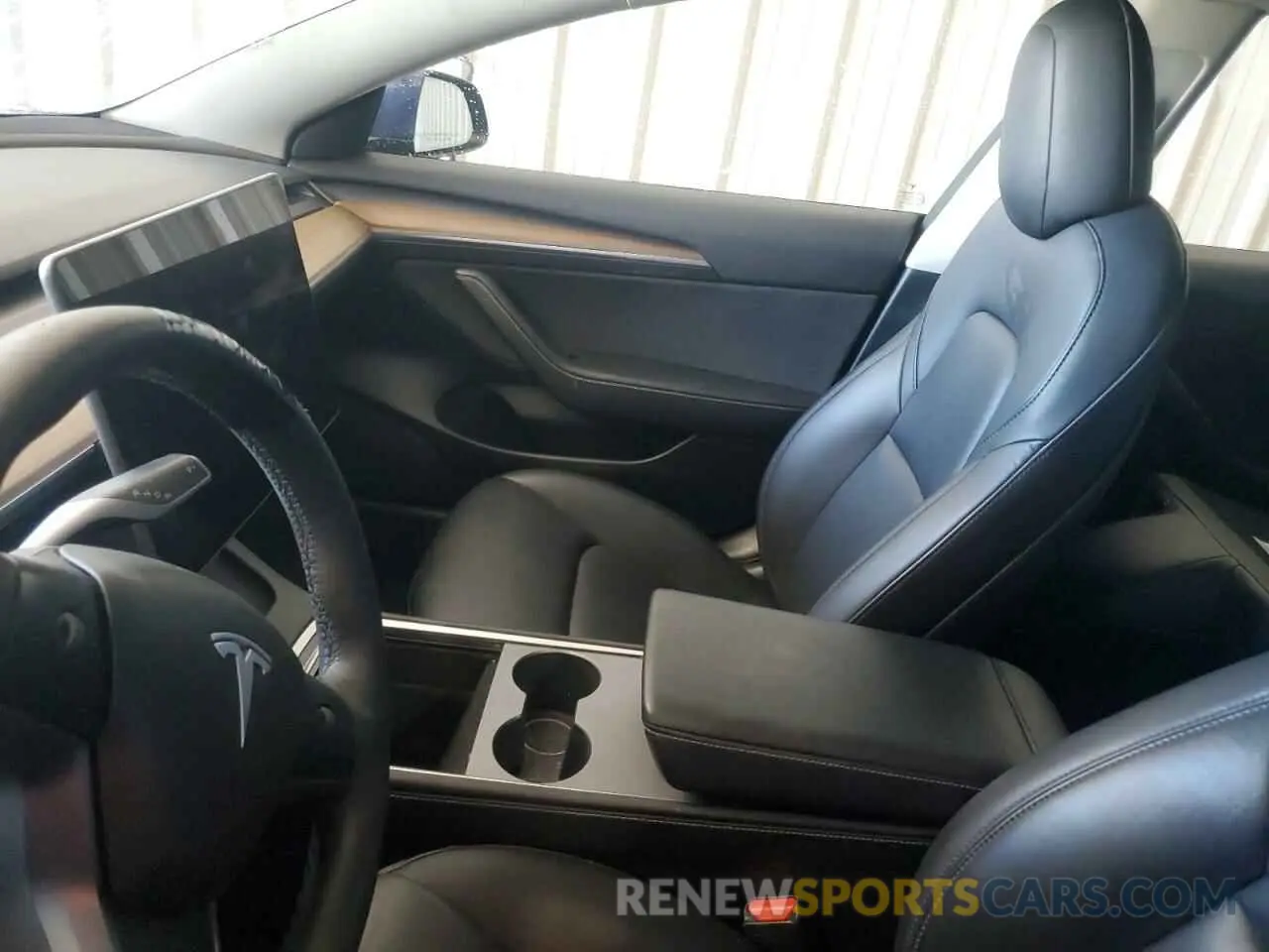 9 Photograph of a damaged car 5YJ3E1EA6NF285558 TESLA MODEL 3 2022