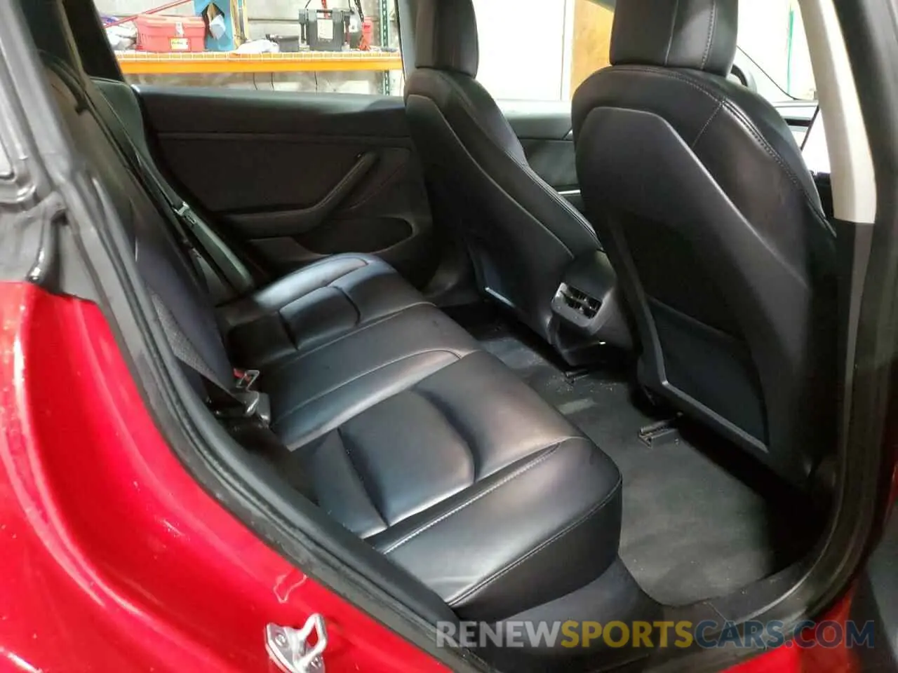 10 Photograph of a damaged car 5YJ3E1EA6NF285625 TESLA MODEL 3 2022