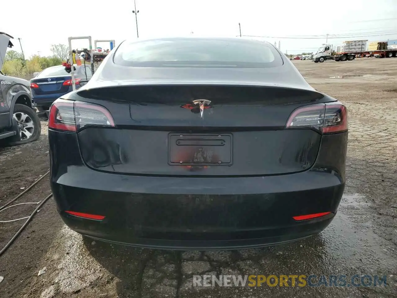 6 Photograph of a damaged car 5YJ3E1EA6NF289206 TESLA MODEL 3 2022