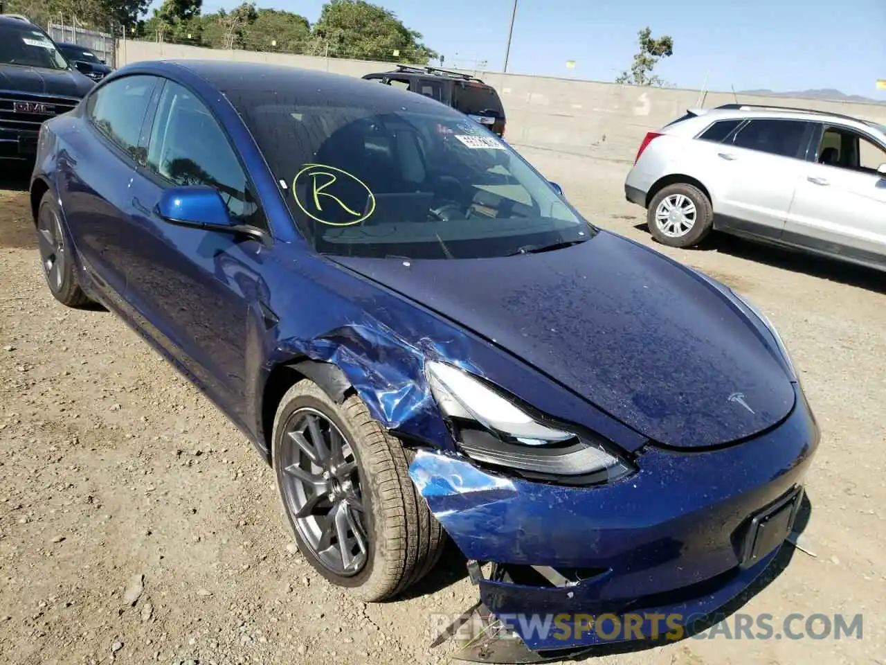 9 Photograph of a damaged car 5YJ3E1EA6NF291263 TESLA MODEL 3 2022