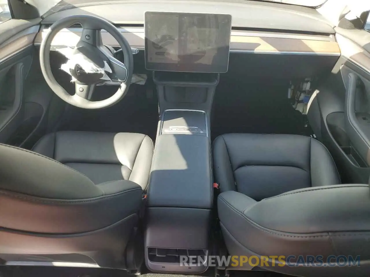 8 Photograph of a damaged car 5YJ3E1EA6NF294213 TESLA MODEL 3 2022