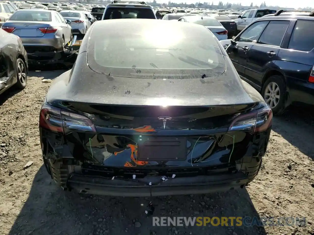 6 Photograph of a damaged car 5YJ3E1EA6NF303816 TESLA MODEL 3 2022