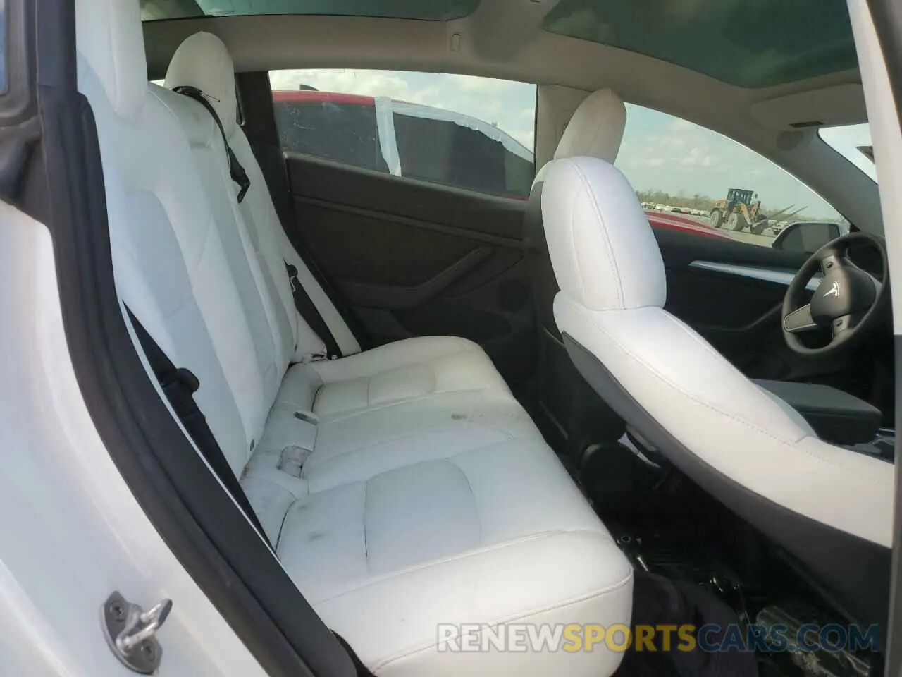 10 Photograph of a damaged car 5YJ3E1EA6NF319191 TESLA MODEL 3 2022
