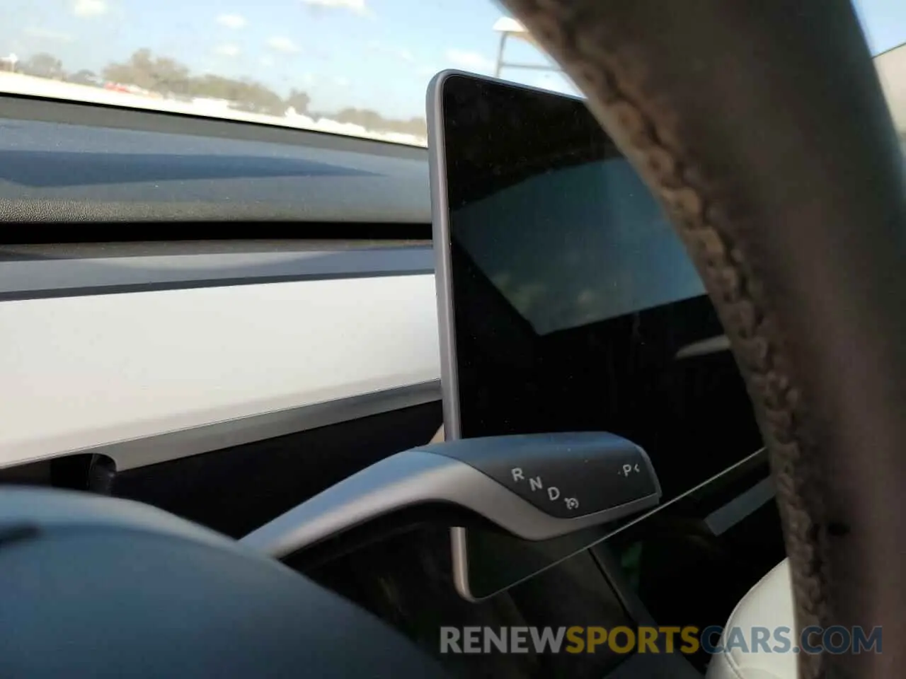 9 Photograph of a damaged car 5YJ3E1EA6NF319191 TESLA MODEL 3 2022