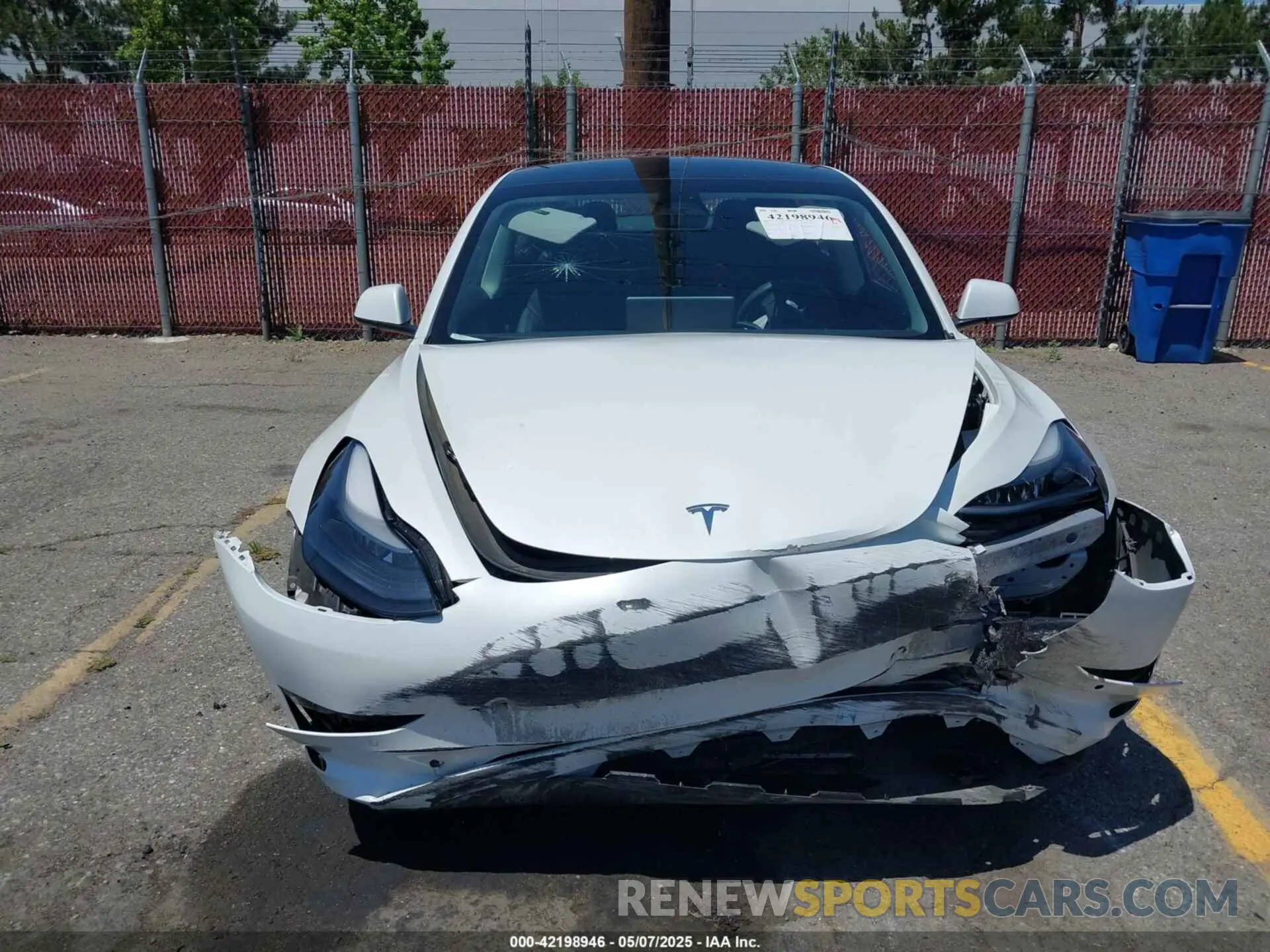 12 Photograph of a damaged car 5YJ3E1EA6NF332281 TESLA MODEL 3 2022