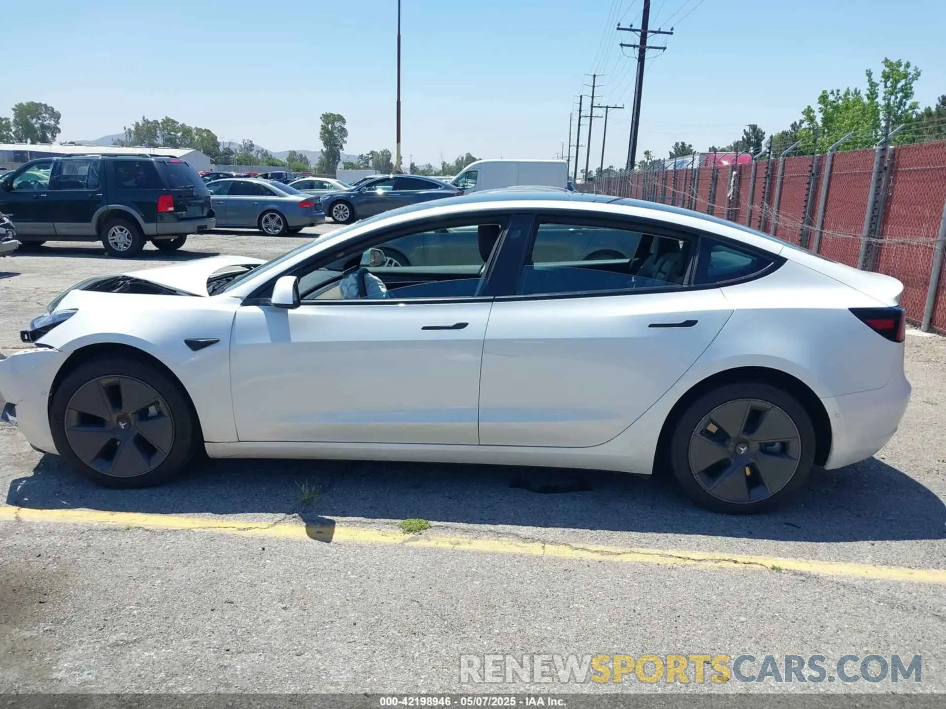 14 Photograph of a damaged car 5YJ3E1EA6NF332281 TESLA MODEL 3 2022