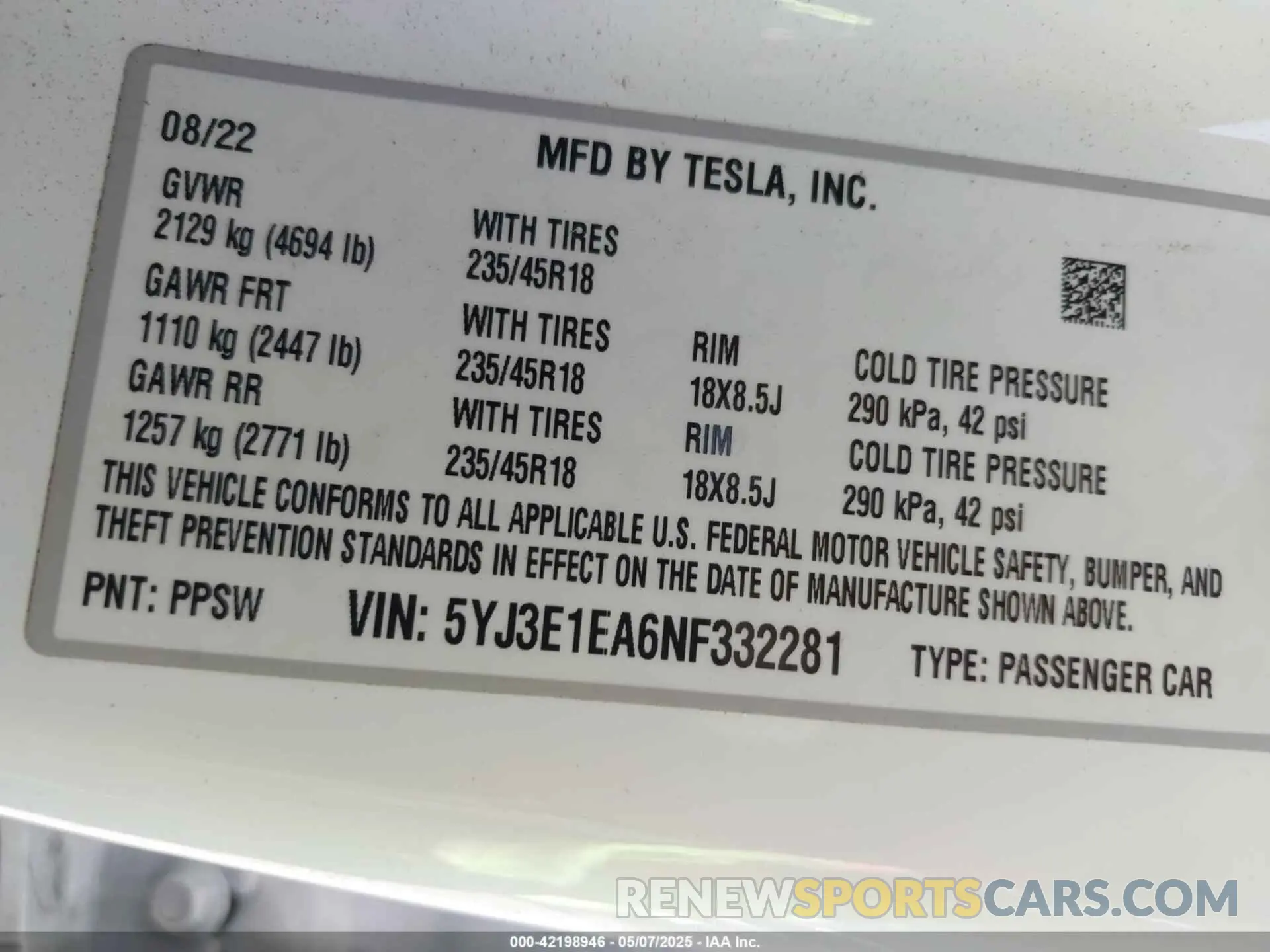 9 Photograph of a damaged car 5YJ3E1EA6NF332281 TESLA MODEL 3 2022