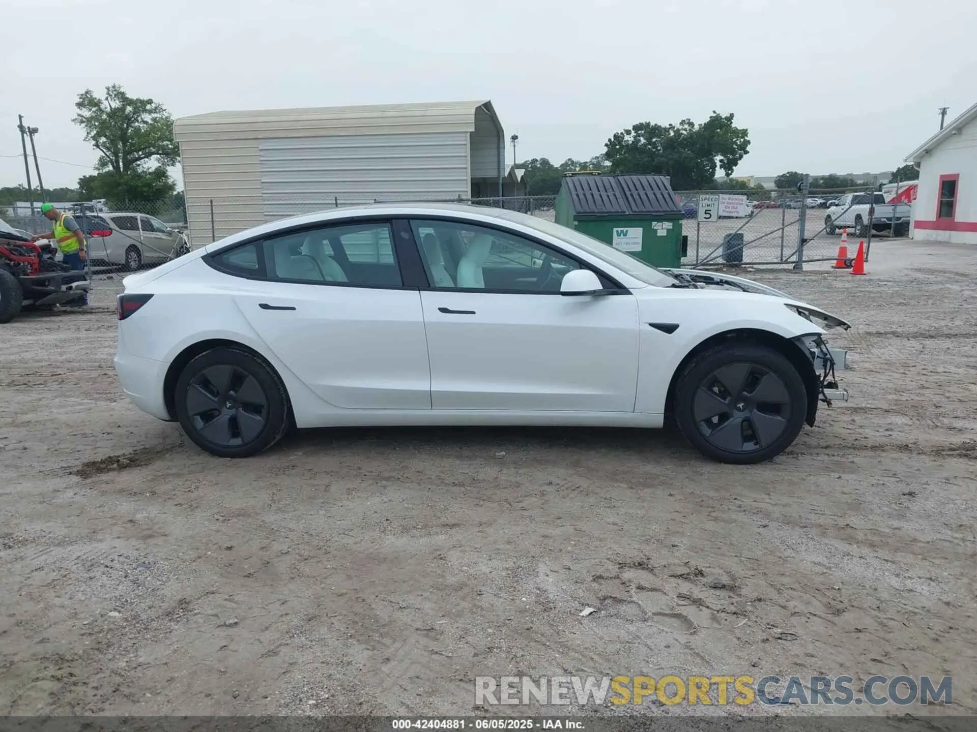 14 Photograph of a damaged car 5YJ3E1EA6NF344222 TESLA MODEL 3 2022