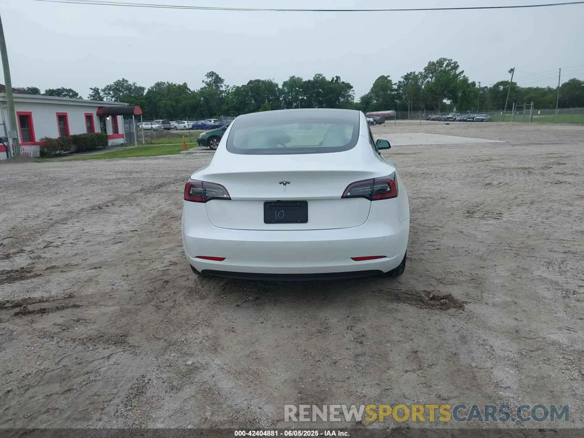 17 Photograph of a damaged car 5YJ3E1EA6NF344222 TESLA MODEL 3 2022
