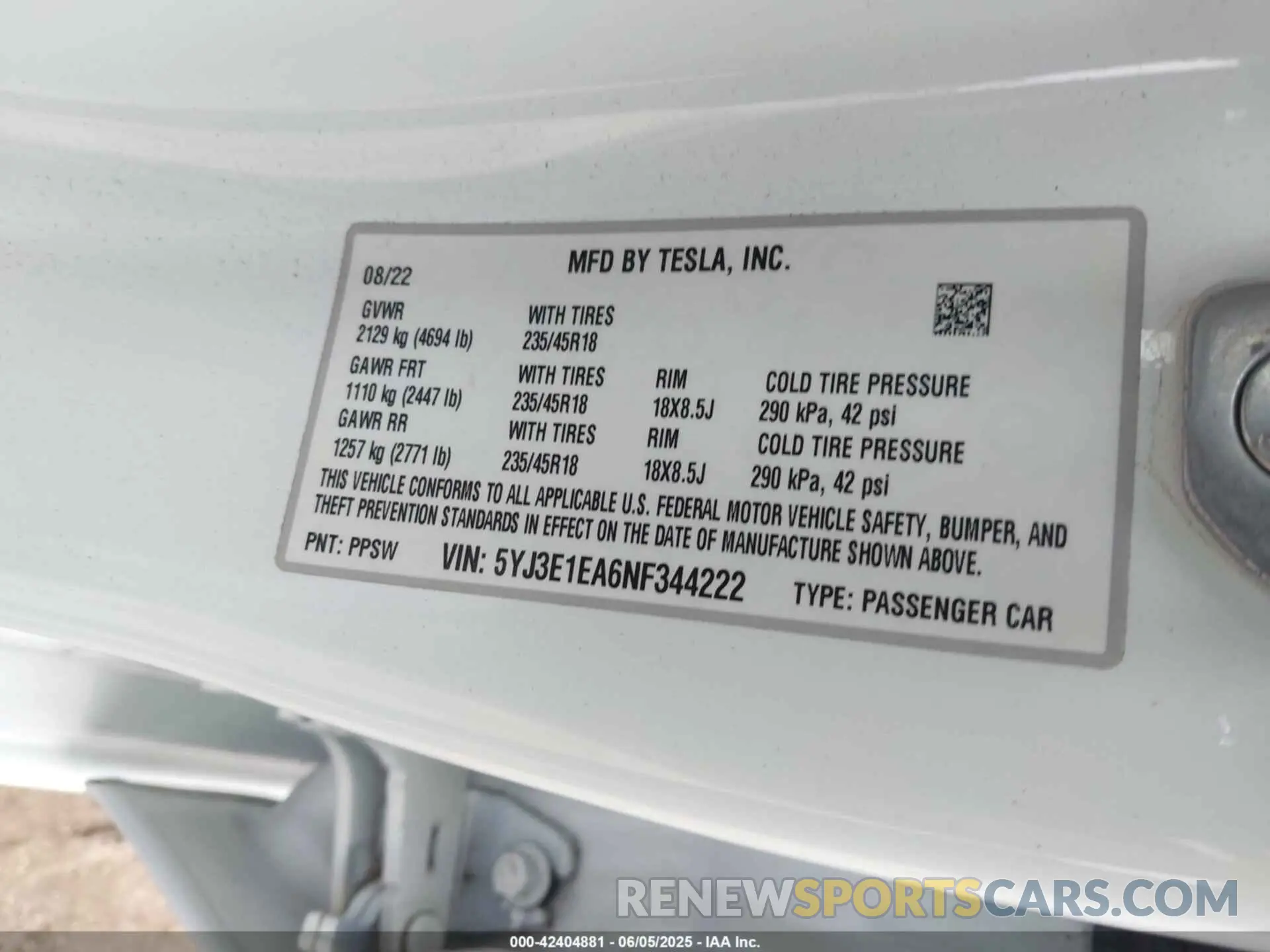 9 Photograph of a damaged car 5YJ3E1EA6NF344222 TESLA MODEL 3 2022
