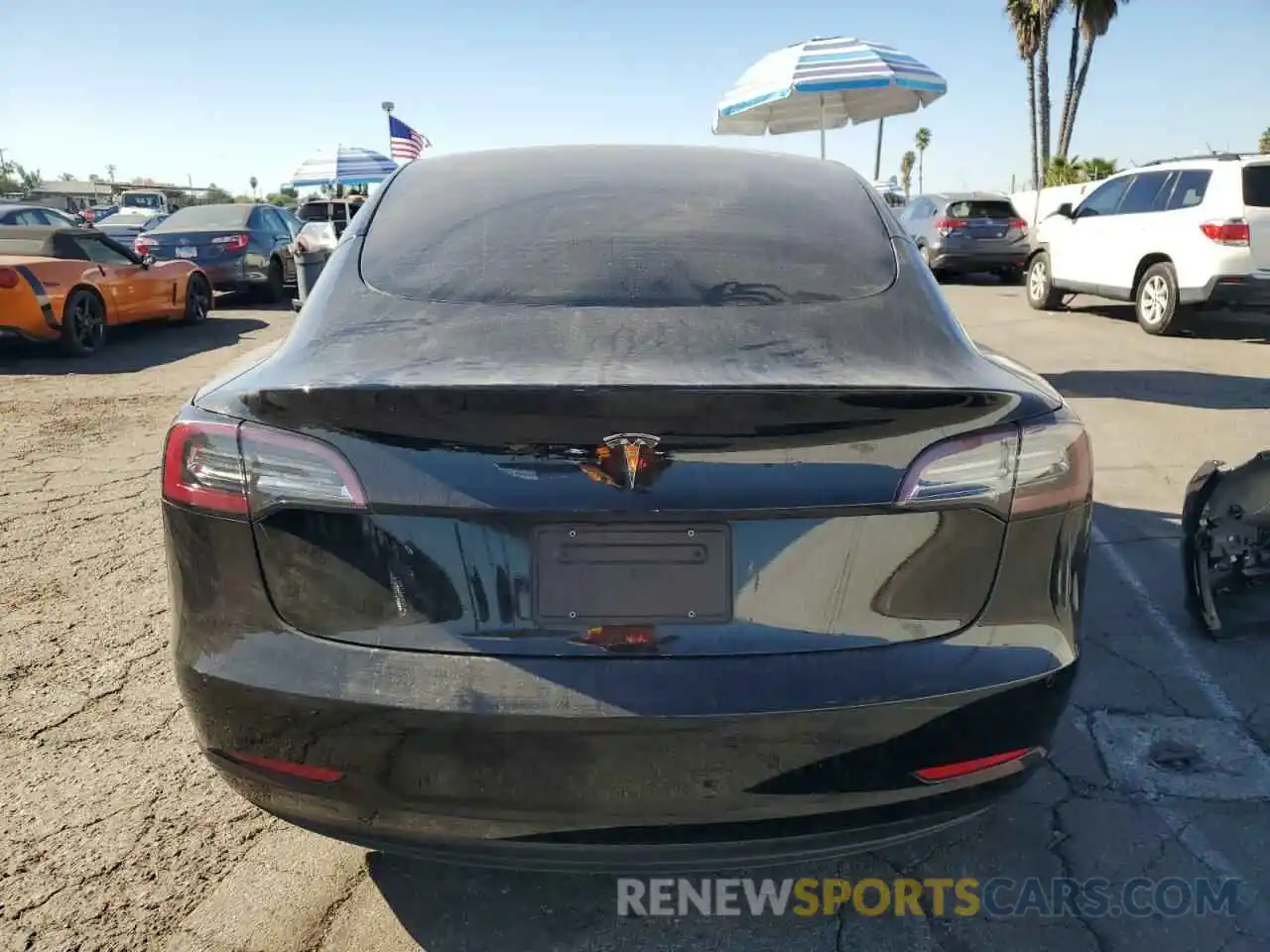 6 Photograph of a damaged car 5YJ3E1EA6NF358279 TESLA MODEL 3 2022