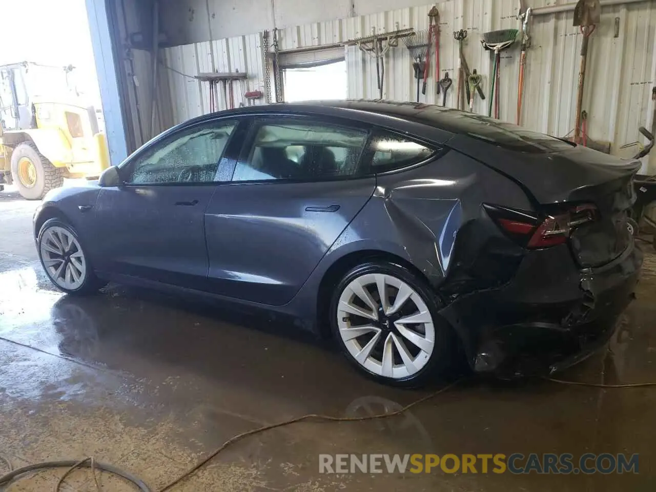 2 Photograph of a damaged car 5YJ3E1EA6NF370965 TESLA MODEL 3 2022