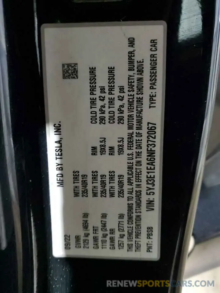 13 Photograph of a damaged car 5YJ3E1EA6NF372067 TESLA MODEL 3 2022