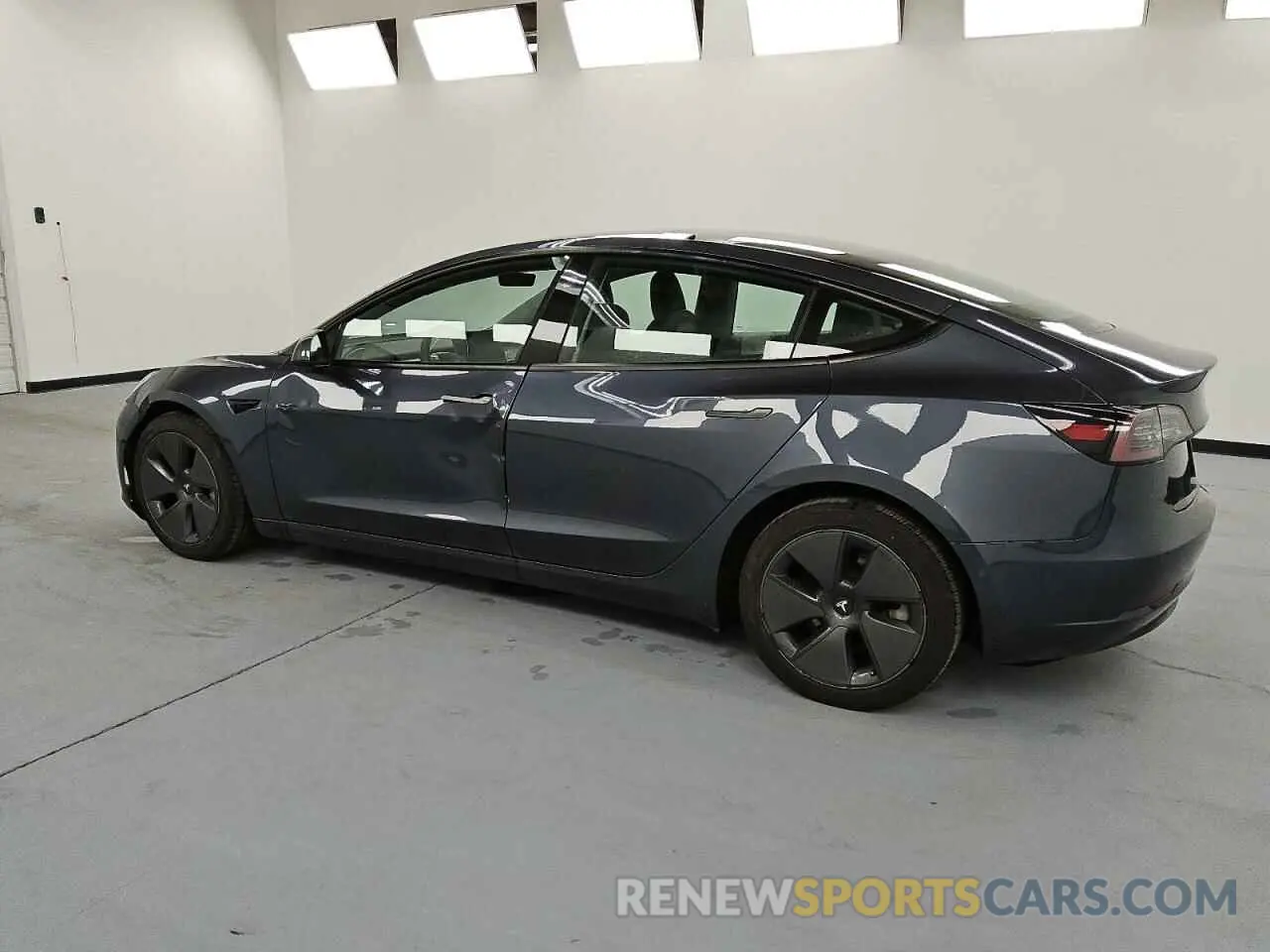 2 Photograph of a damaged car 5YJ3E1EA6NF372151 TESLA MODEL 3 2022