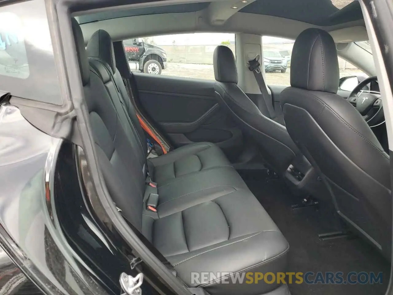 11 Photograph of a damaged car 5YJ3E1EA6NF373722 TESLA MODEL 3 2022