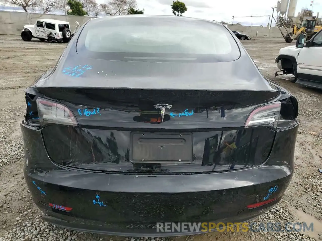 6 Photograph of a damaged car 5YJ3E1EA6NF373722 TESLA MODEL 3 2022