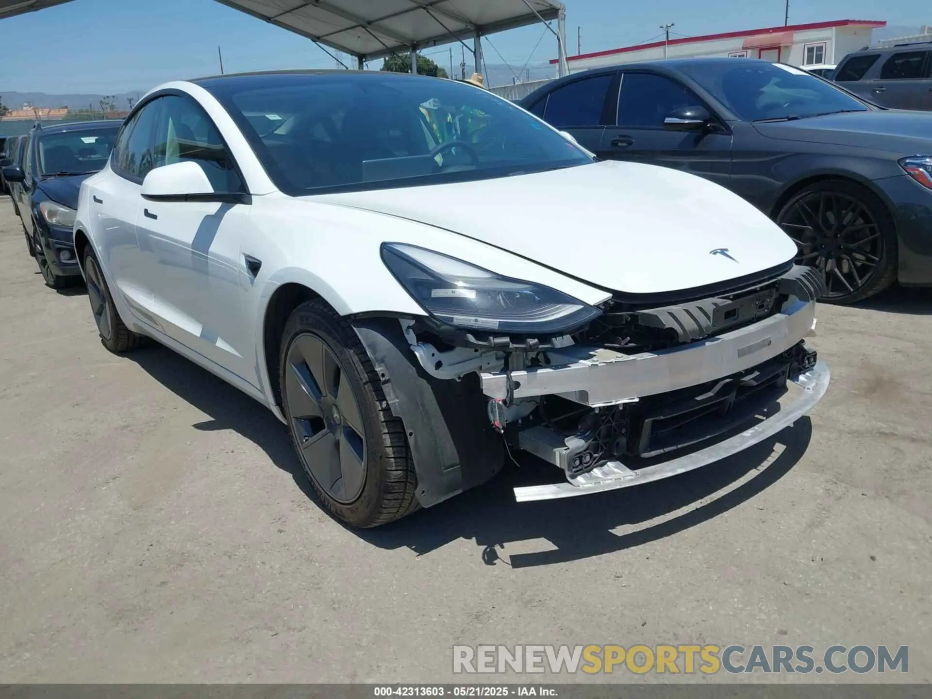 1 Photograph of a damaged car 5YJ3E1EA6NF376605 TESLA MODEL 3 2022
