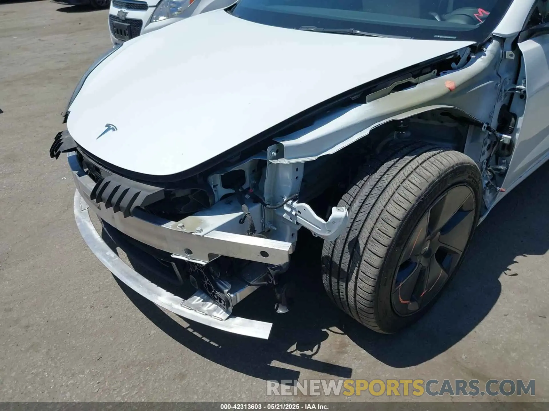 6 Photograph of a damaged car 5YJ3E1EA6NF376605 TESLA MODEL 3 2022