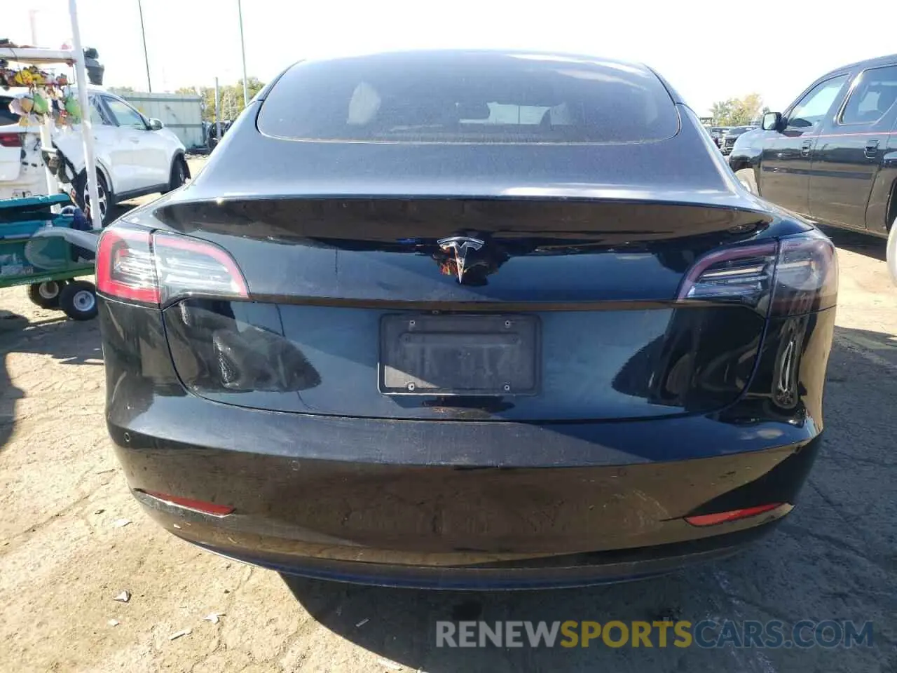 6 Photograph of a damaged car 5YJ3E1EA7NF101342 TESLA MODEL 3 2022