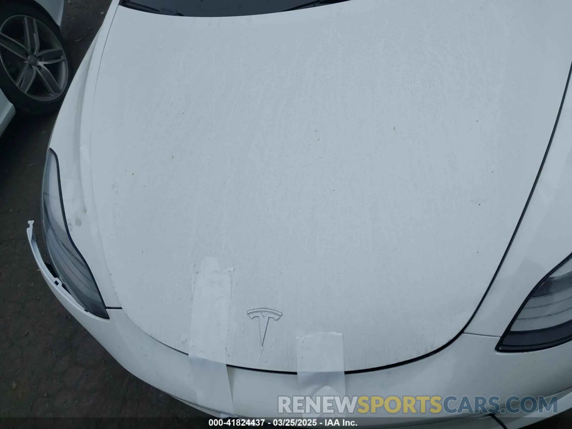 10 Photograph of a damaged car 5YJ3E1EA7NF108758 TESLA MODEL 3 2022