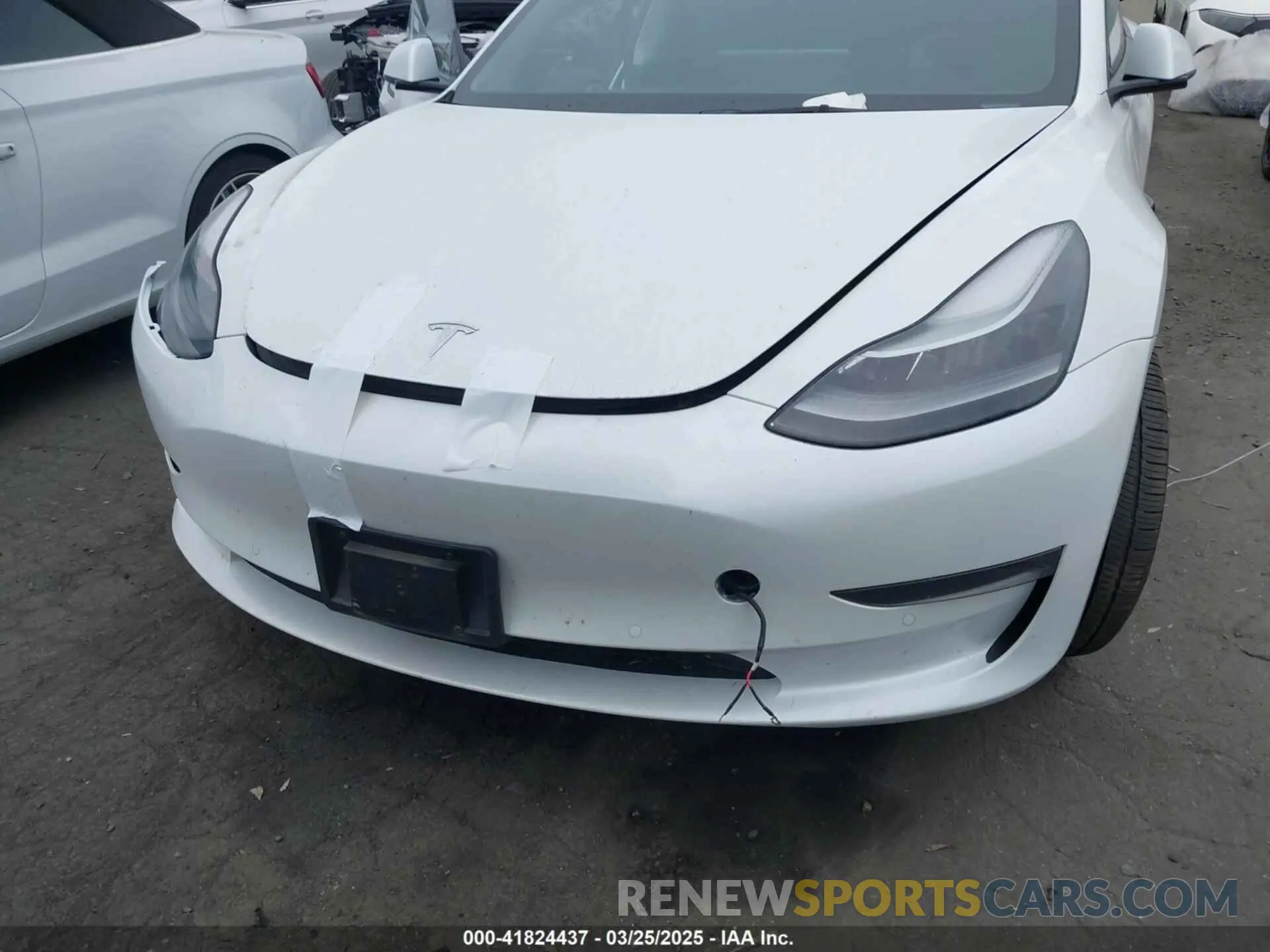 13 Photograph of a damaged car 5YJ3E1EA7NF108758 TESLA MODEL 3 2022
