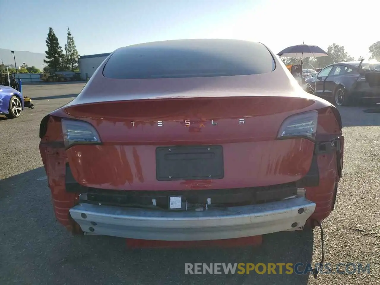 6 Photograph of a damaged car 5YJ3E1EA7NF132574 TESLA MODEL 3 2022
