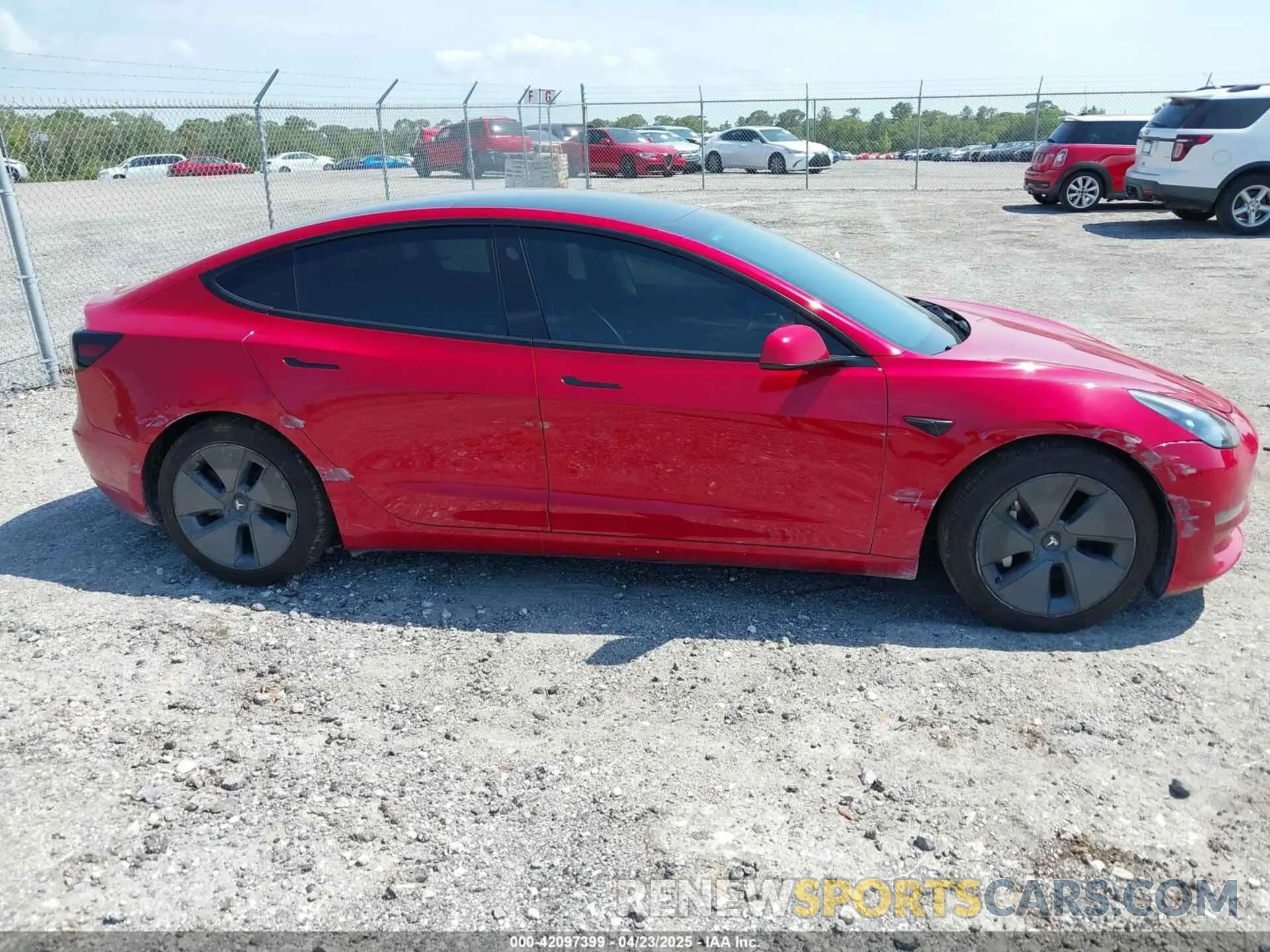 14 Photograph of a damaged car 5YJ3E1EA7NF152114 TESLA MODEL 3 2022