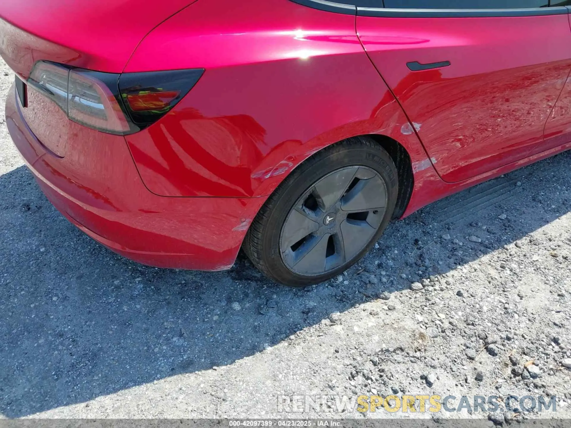 22 Photograph of a damaged car 5YJ3E1EA7NF152114 TESLA MODEL 3 2022