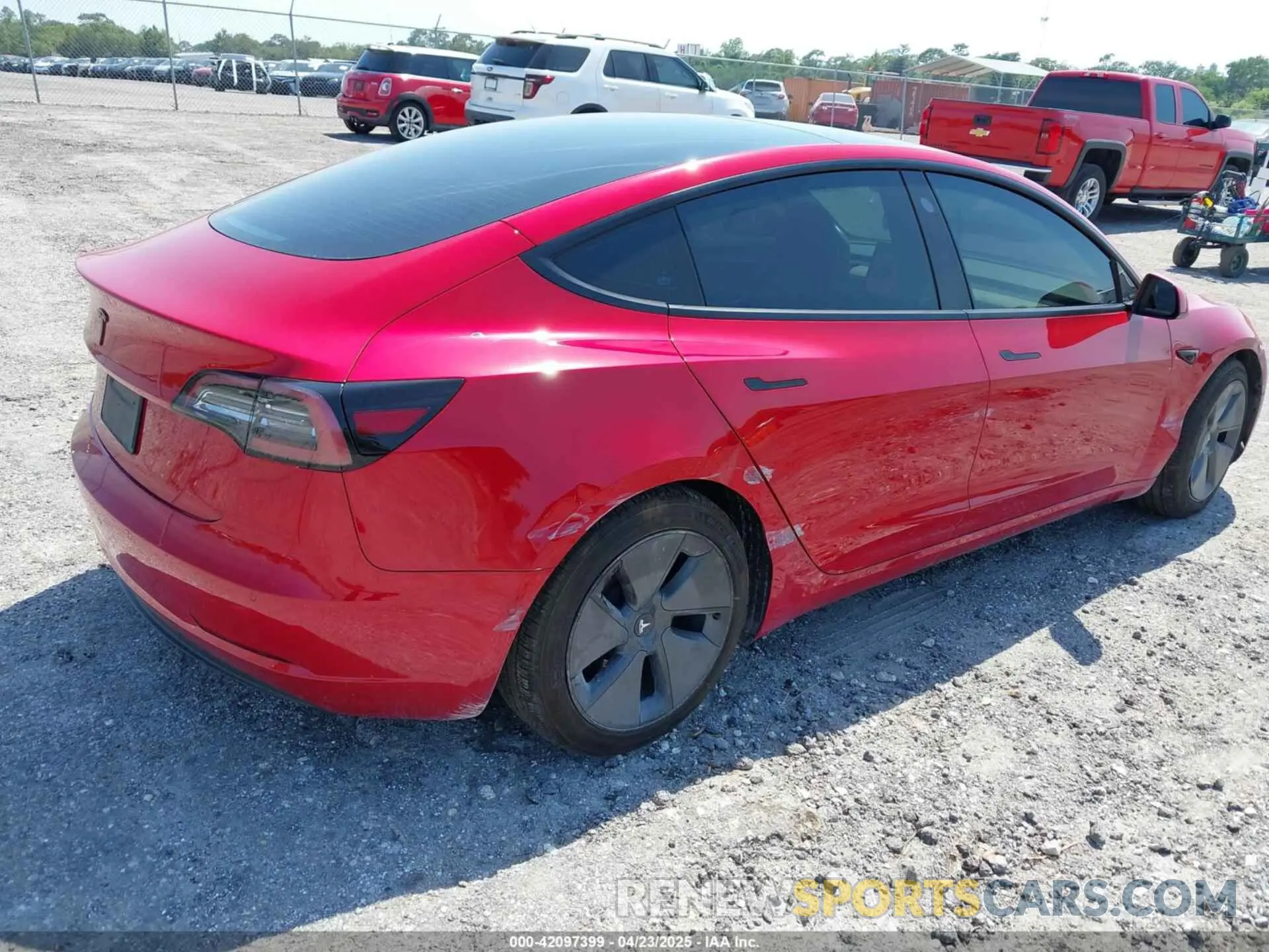 4 Photograph of a damaged car 5YJ3E1EA7NF152114 TESLA MODEL 3 2022