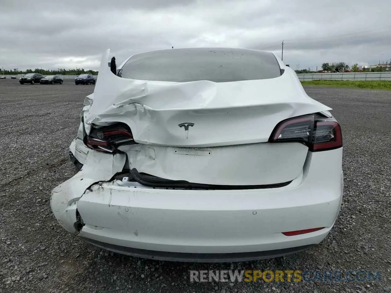 6 Photograph of a damaged car 5YJ3E1EA7NF152775 TESLA MODEL 3 2022