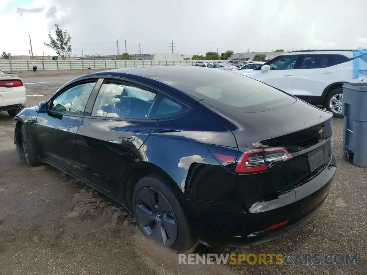 3 Photograph of a damaged car 5YJ3E1EA7NF185310 TESLA MODEL 3 2022