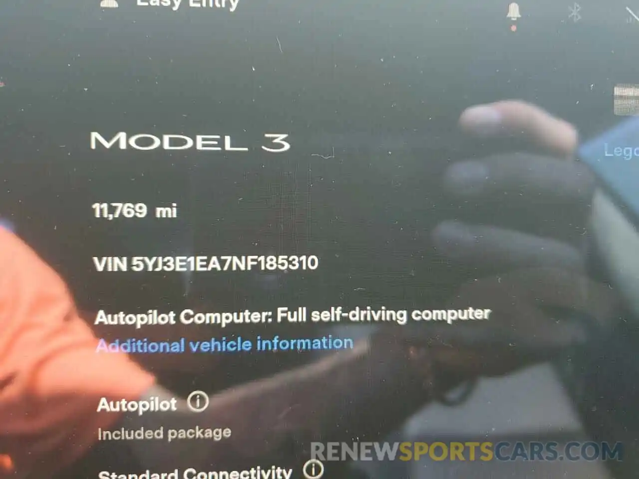 8 Photograph of a damaged car 5YJ3E1EA7NF185310 TESLA MODEL 3 2022