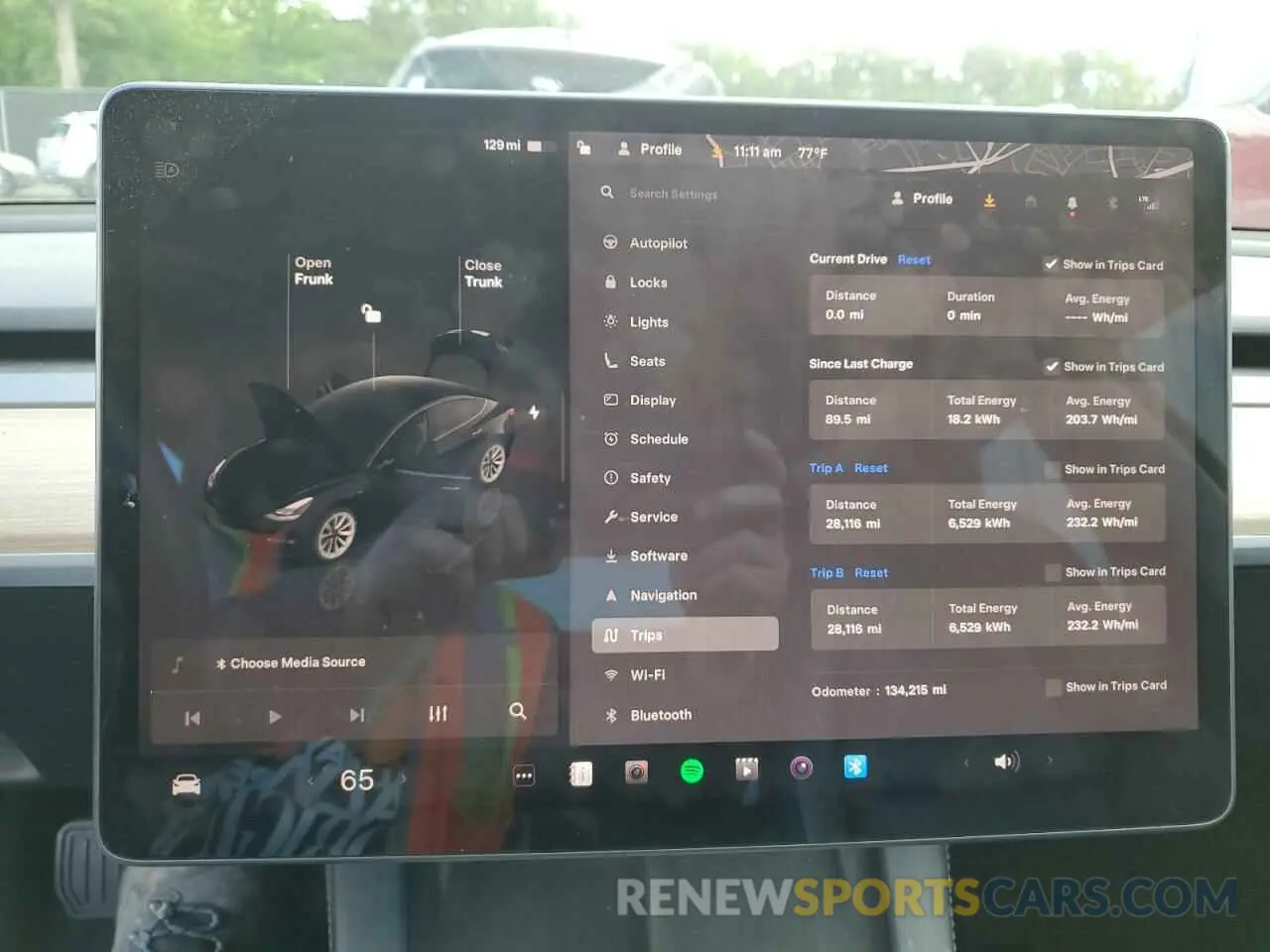 9 Photograph of a damaged car 5YJ3E1EA7NF185338 TESLA MODEL 3 2022