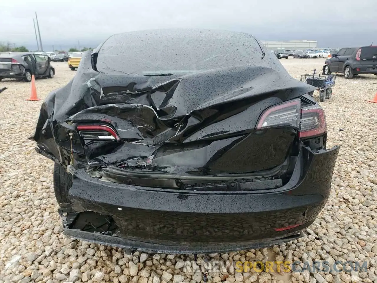 6 Photograph of a damaged car 5YJ3E1EA7NF185677 TESLA MODEL 3 2022