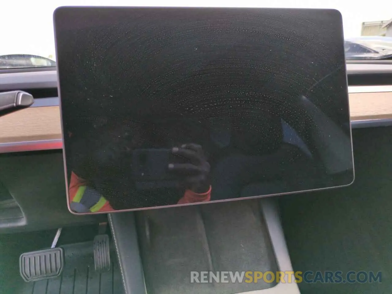 9 Photograph of a damaged car 5YJ3E1EA7NF186733 TESLA MODEL 3 2022
