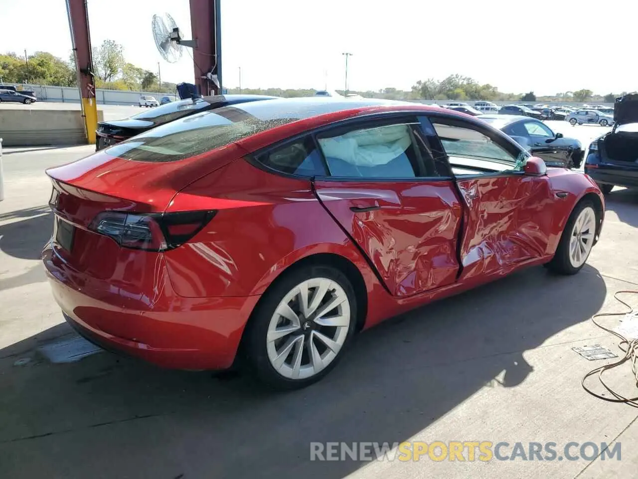 3 Photograph of a damaged car 5YJ3E1EA7NF186831 TESLA MODEL 3 2022