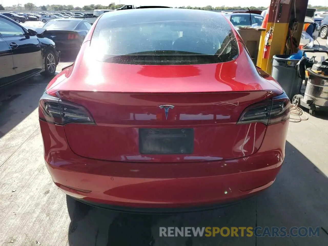 6 Photograph of a damaged car 5YJ3E1EA7NF186831 TESLA MODEL 3 2022