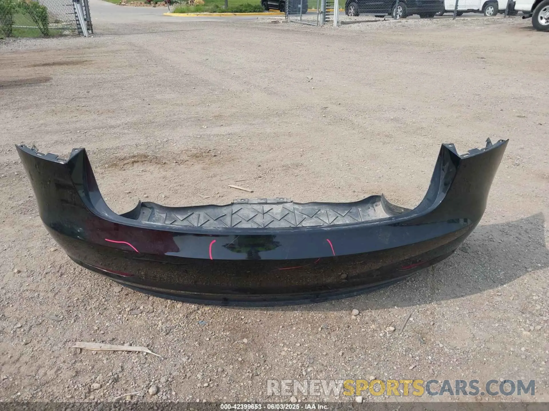 12 Photograph of a damaged car 5YJ3E1EA7NF188627 TESLA MODEL 3 2022