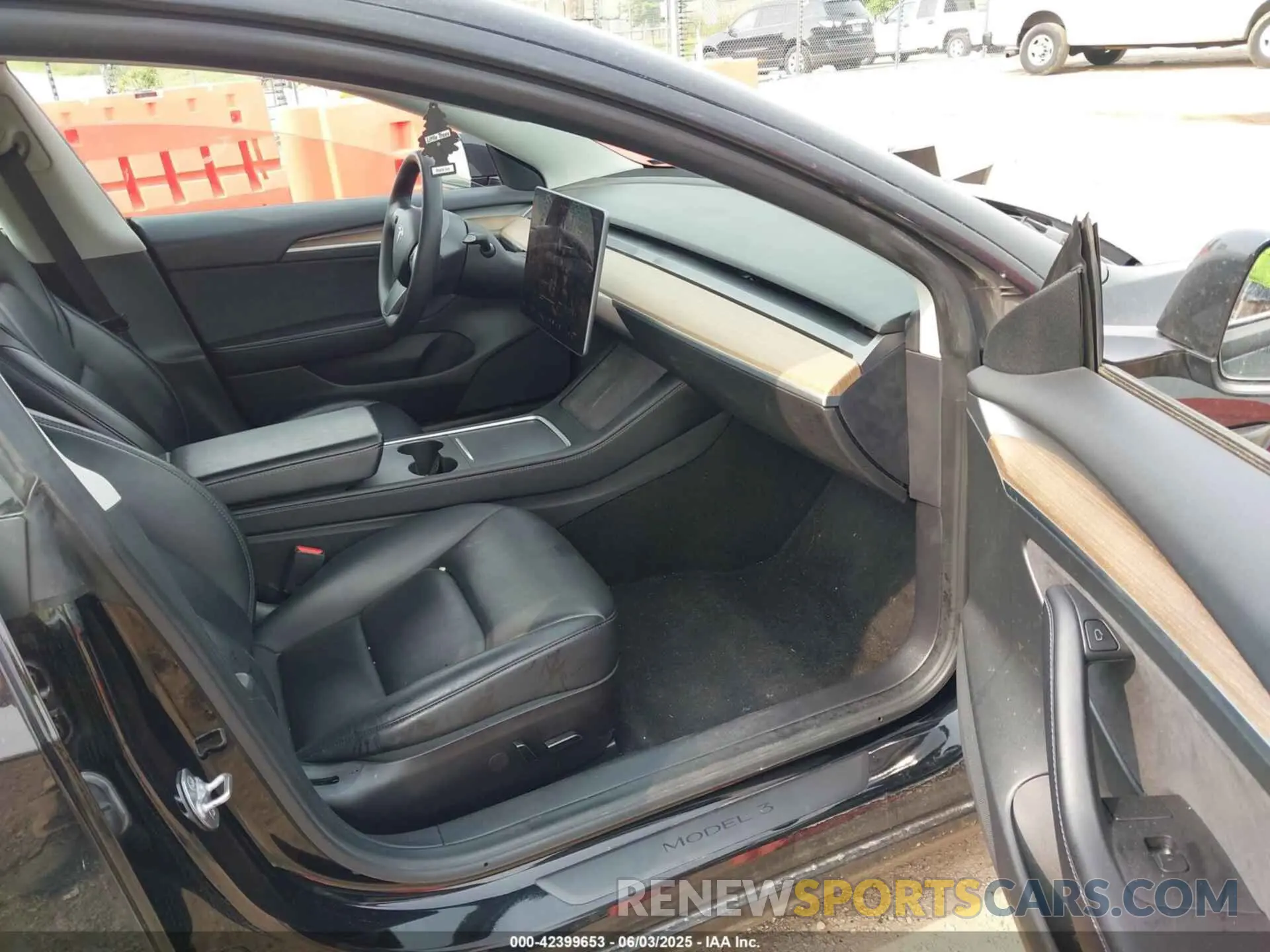 5 Photograph of a damaged car 5YJ3E1EA7NF188627 TESLA MODEL 3 2022