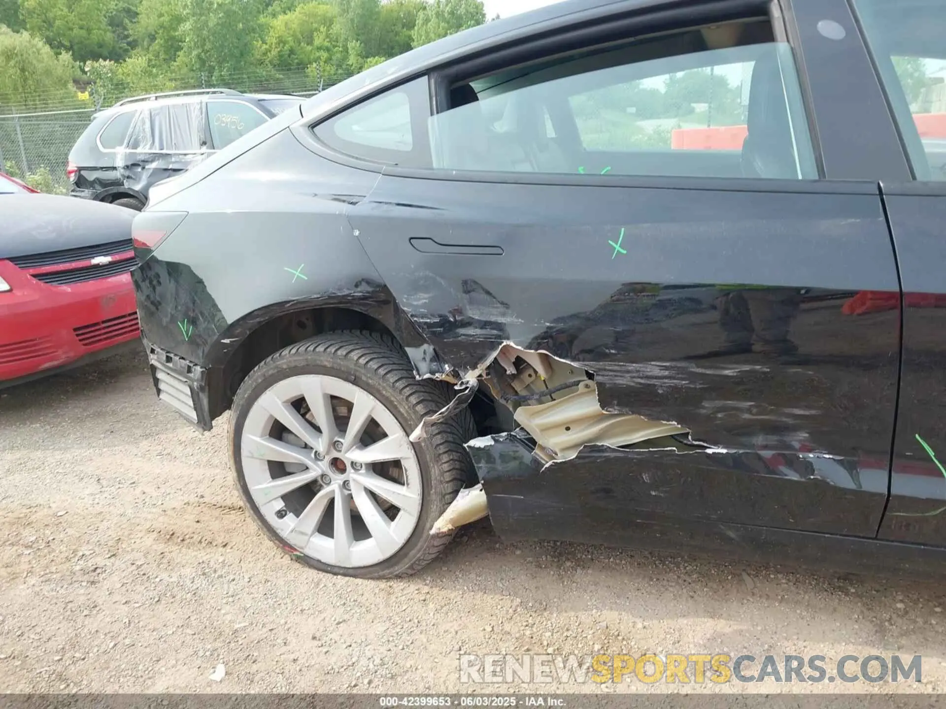 6 Photograph of a damaged car 5YJ3E1EA7NF188627 TESLA MODEL 3 2022