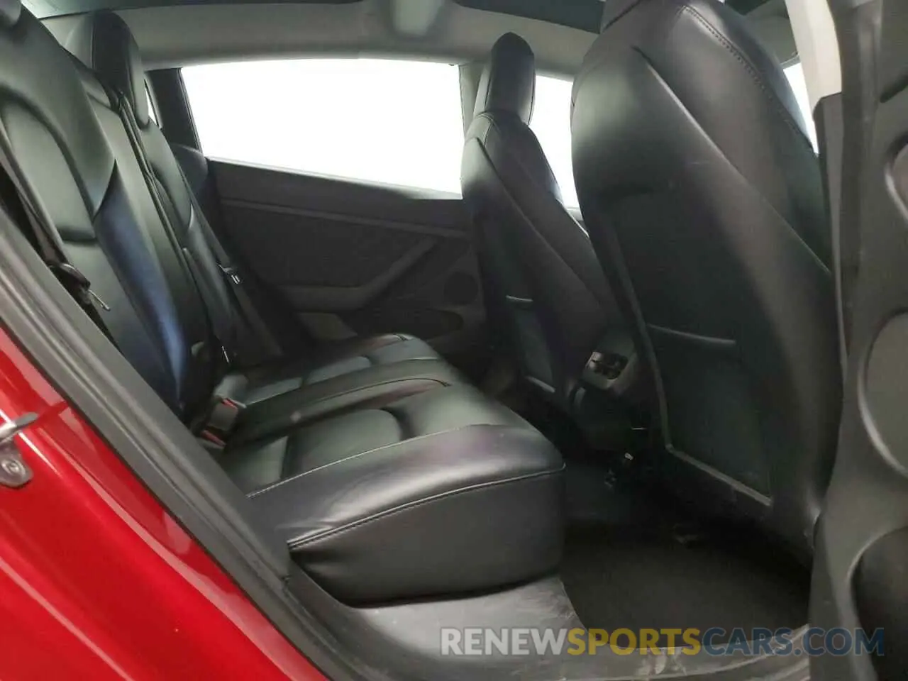 10 Photograph of a damaged car 5YJ3E1EA7NF188899 TESLA MODEL 3 2022