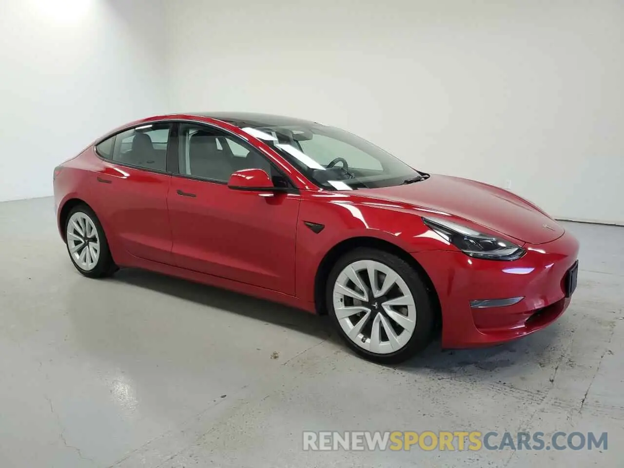 4 Photograph of a damaged car 5YJ3E1EA7NF188899 TESLA MODEL 3 2022