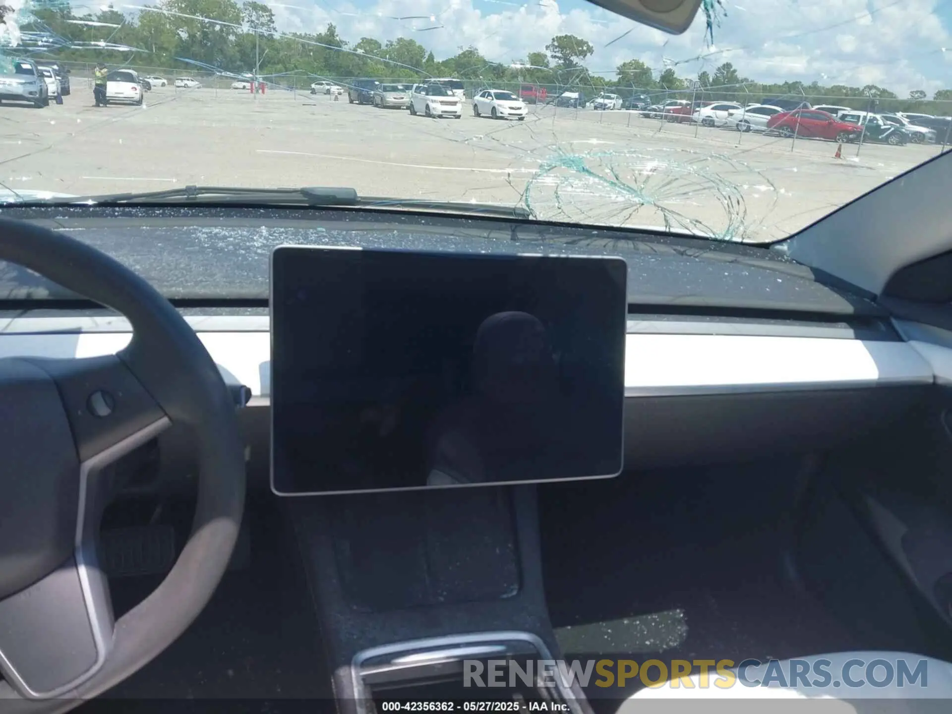 16 Photograph of a damaged car 5YJ3E1EA7NF253475 TESLA MODEL 3 2022