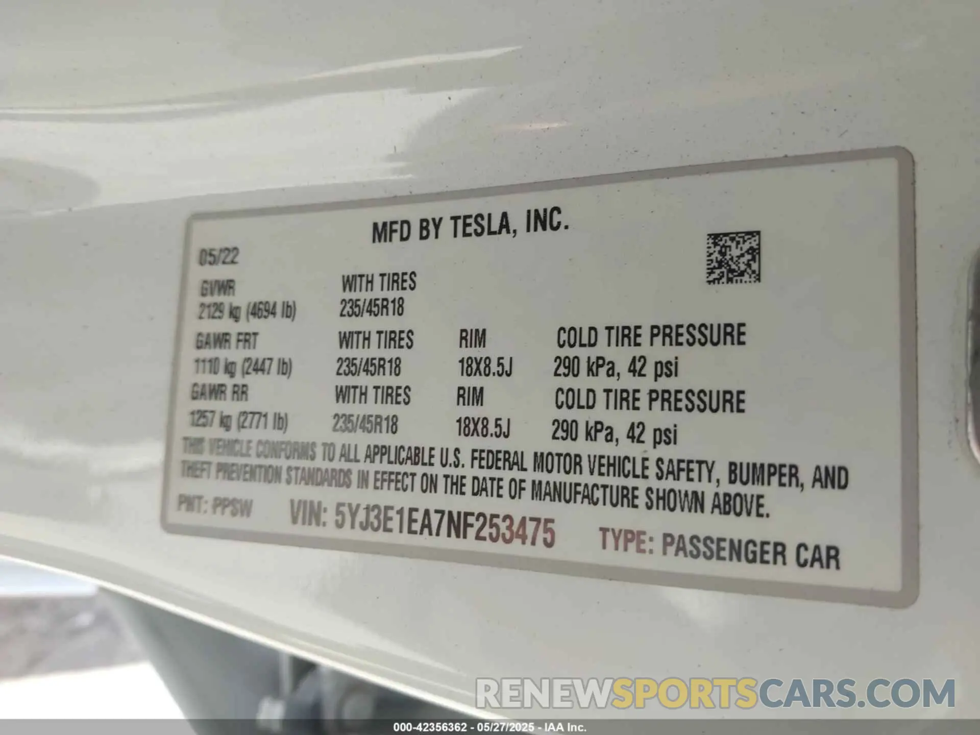 9 Photograph of a damaged car 5YJ3E1EA7NF253475 TESLA MODEL 3 2022