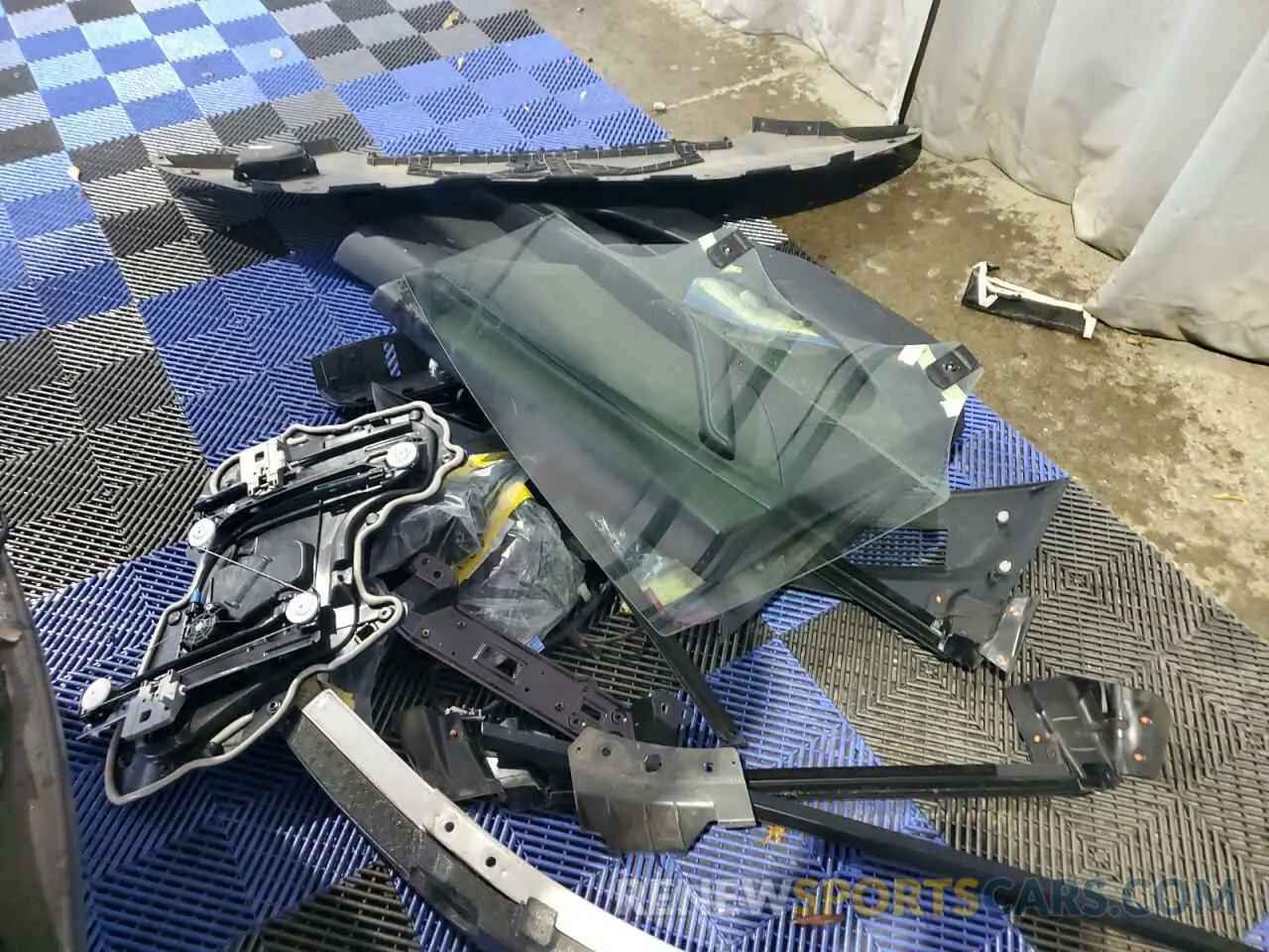 12 Photograph of a damaged car 5YJ3E1EA7NF287044 TESLA MODEL 3 2022