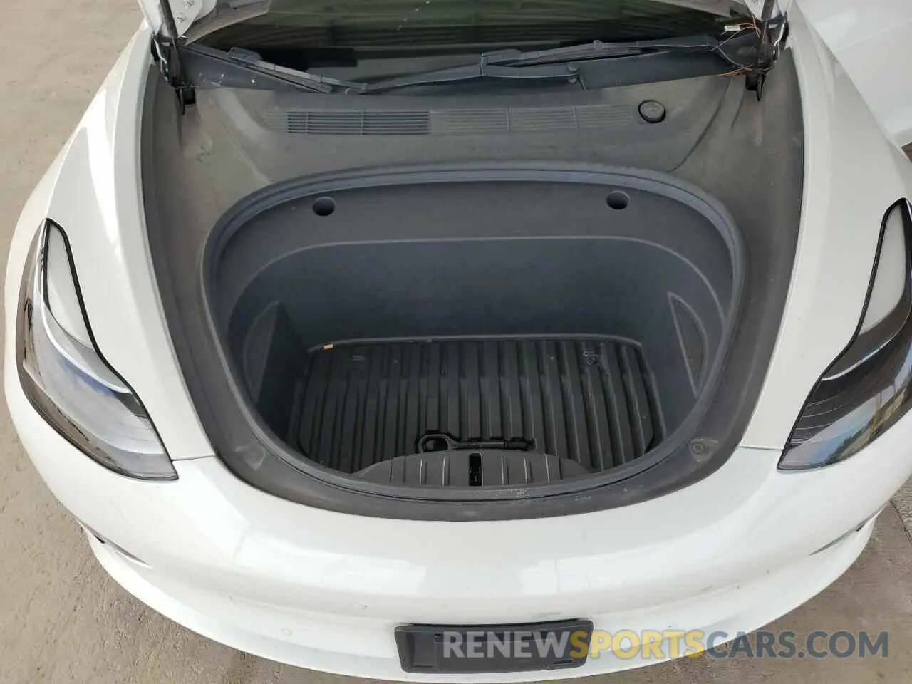 11 Photograph of a damaged car 5YJ3E1EA7NF287786 TESLA MODEL 3 2022