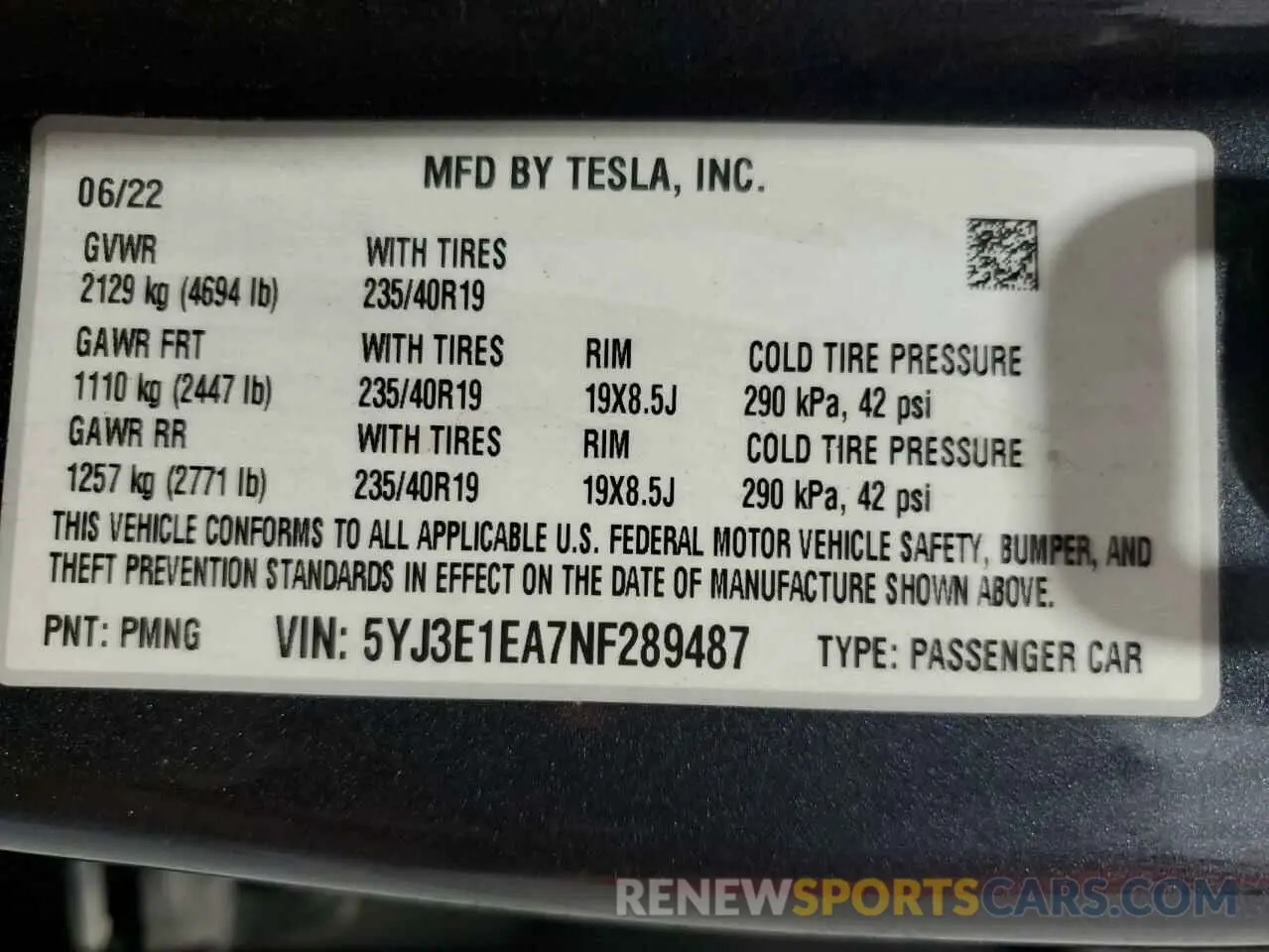 12 Photograph of a damaged car 5YJ3E1EA7NF289487 TESLA MODEL 3 2022
