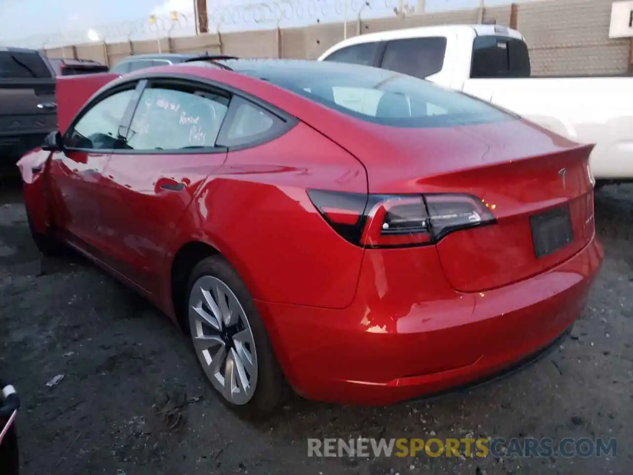 2 Photograph of a damaged car 5YJ3E1EA7NF304683 TESLA MODEL 3 2022