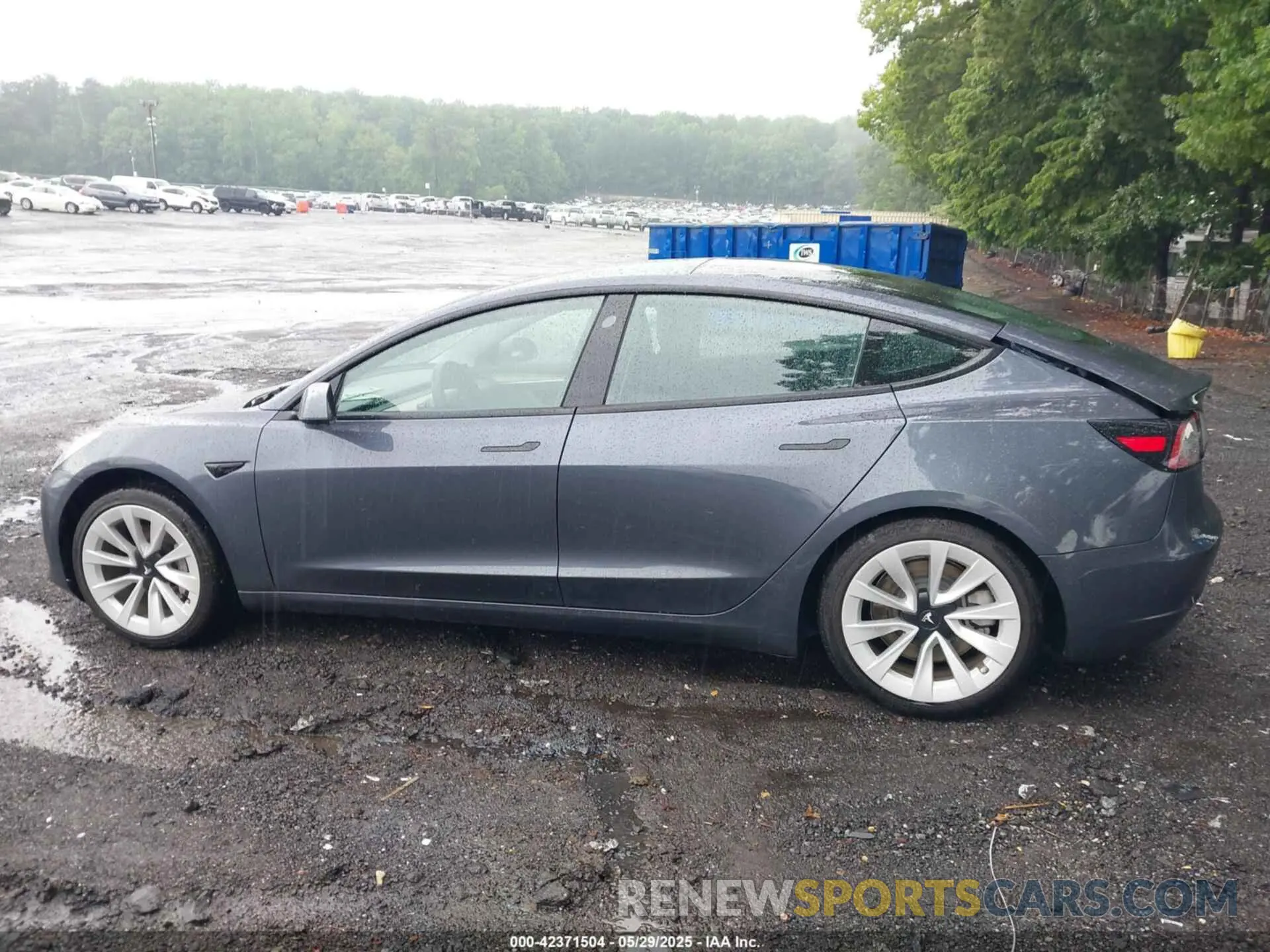14 Photograph of a damaged car 5YJ3E1EA7NF316347 TESLA MODEL 3 2022